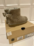 Ugg classic mini II bow 31