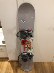 Otroški snowboard 128cm z vezmi