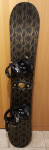 Snowboard Burton 152 cm z vezmi Burton