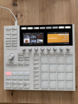 Native Instruments MASCHINE MK3 VAPOR GRAY + Decksaver + Hardcase