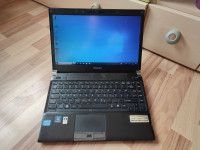 Toshiba r830/13.3inch/intel i5/8gb/120gb ssd