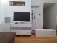 TV hišni kino z omaro UPPLEVA  46" elementi Ikea Besta