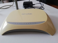 BREZŽIčNI ROUTER, TP-LINK, s kabli