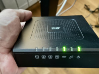 Brezžični usmerjevalnik / router Linksys WRT54GH