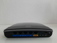 Router Cisco - Linksys E1200