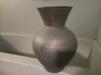 Stara lončena vaza