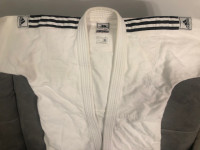 ADIDAS KIMONO karate/ judo 150 cm