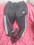 Adidas trenerka otr. št 164, L tanka,