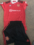 DRES Manchester united 176 cm