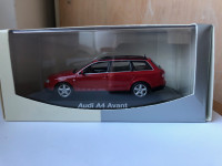 Audi A4 Avant - 1:43 - Minichamps Dealer Edition Audi authentic collec