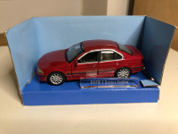 BMW 5 Series Sedan 1:43 - Cararama