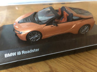 BMW i8 Roadster 1:43, bronza - Bmw AG