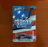 HOT WHEELS  2013 COPO CAMARO STARS STRIPES AVTOMOBILČEK MODEL