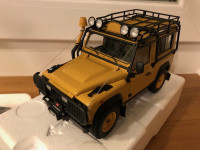 Land Rover Defender  90 - 1:18  Kyosho No. 08901CT Yellow