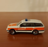 MATCHBOX MERCEDES BENZ E 430 WAGON 1999 NOTARZT AVTOMOBILČEK MODEL