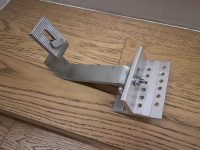 Strešna kljuka / konzola za strešnik za podkonstrukcijo SE