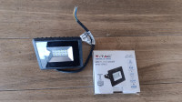 Led reflektor 10W  220V