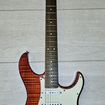 Yamaha Pacifica PAC212VFM