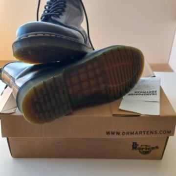 bulerji Dr.Martens novi