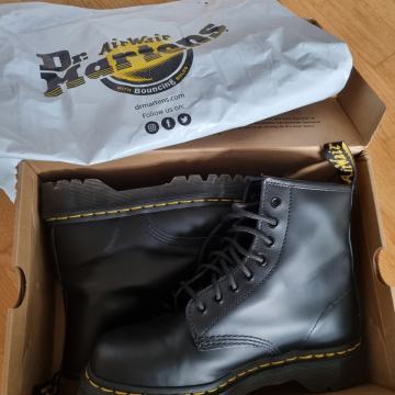 Dr. Martens Original (Moški Št. 41)