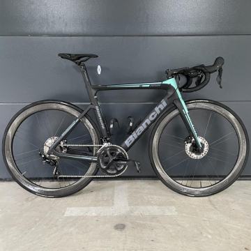 Bianchi Aria + Campagnolo Bora WTO 45 DB + Vision Metron 4D