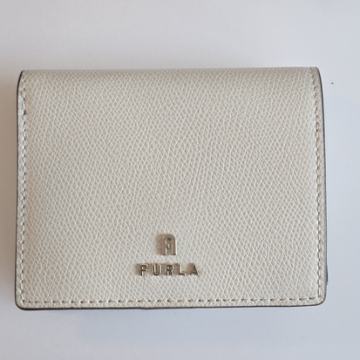 Furla camelia