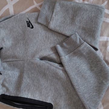 Nike tech fleece komplet