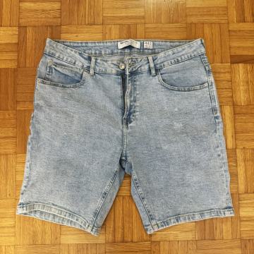 Moške kratke hlače Jeans Bershka - št. 44