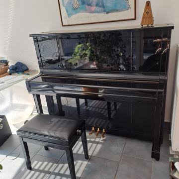 Pianino Kawai