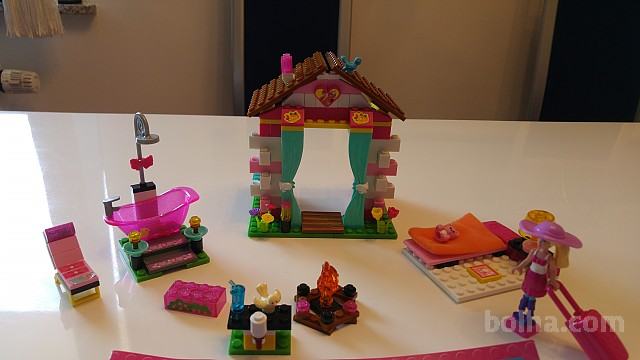 KOCKE MEGA BLOKS BARBIE HIŠA ZA KAMPIRANJE 80291, KOT NOVE