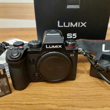 Panasonic Lumix S5 Full Frame z nastavkom L  Brez