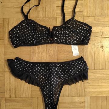 10€*NASTY GAL perilo