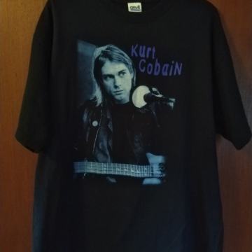 majica Tshirt NIRVANA Kurt Cobain XL