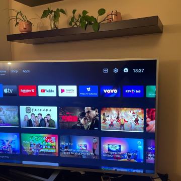 PHILIPS LED TV Z GARANCIJO