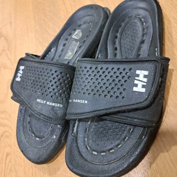 Helly Hansen natikači (42)