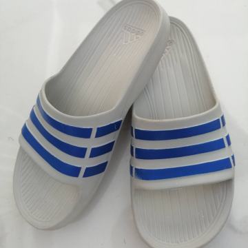 ADIDAS NATIKAČI 39