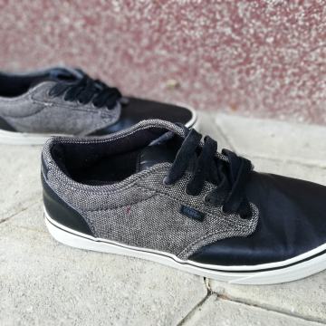 Moški nizki VANS čevlji št. 43