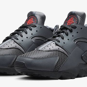 NIKE Air Huarache FD0665 001, št. 47 - NOVI