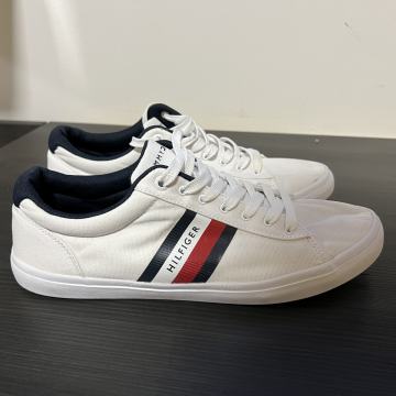 Tommy Hilfiger nizke superge