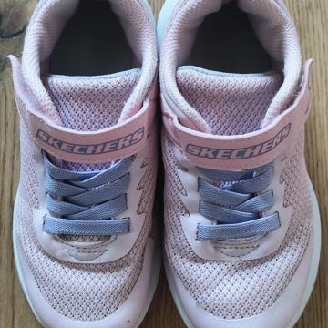 Dekliške superge Skechers 30