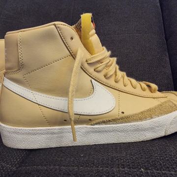 Nike Blazer Mid 77 čevlji