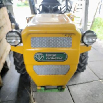 Traktor Tomo Vinkovič