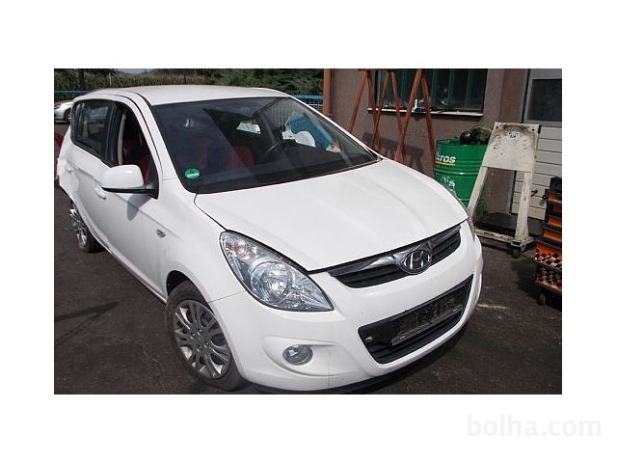 Hyundai i20 1.2 Comfort PO DELIH ALI V CELOTI, letnik