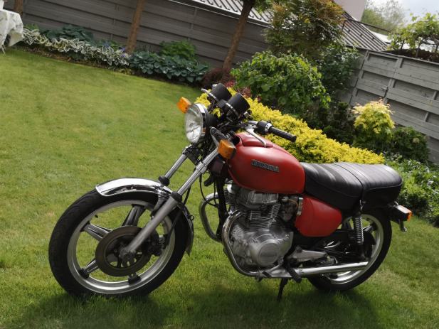 Honda cb 250 twin