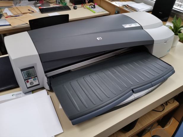 Плоттер hp designjet 111 roll как почистить головку