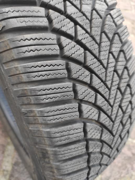 Pnevmatike Bridgestone 205/55/16 zimska Količina: 4