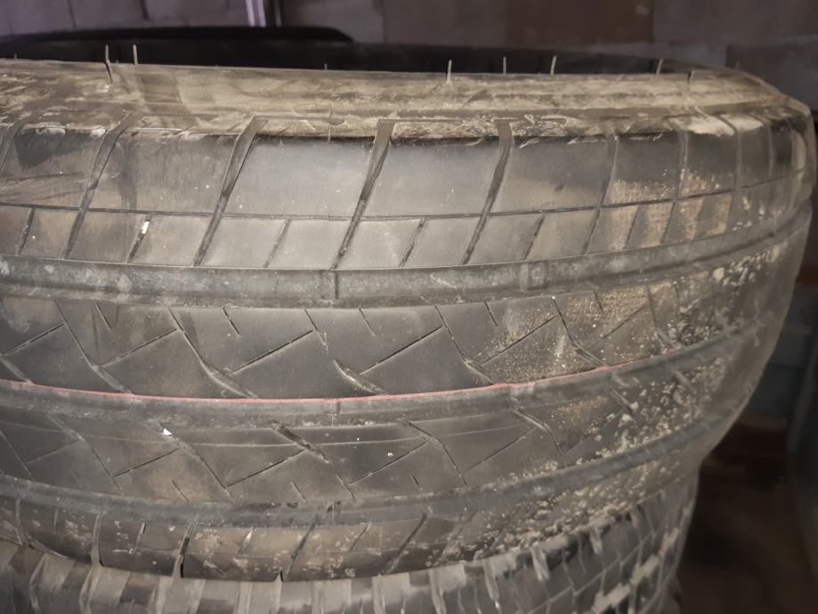 Pnevmatike Bridgestone Duravis 225/65/16 poletna Količina: 2