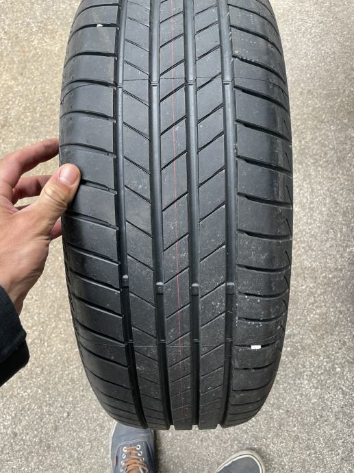 Pnevmatike Bridgestone TURANZA T005  215/65/16 poletna Količina: 4