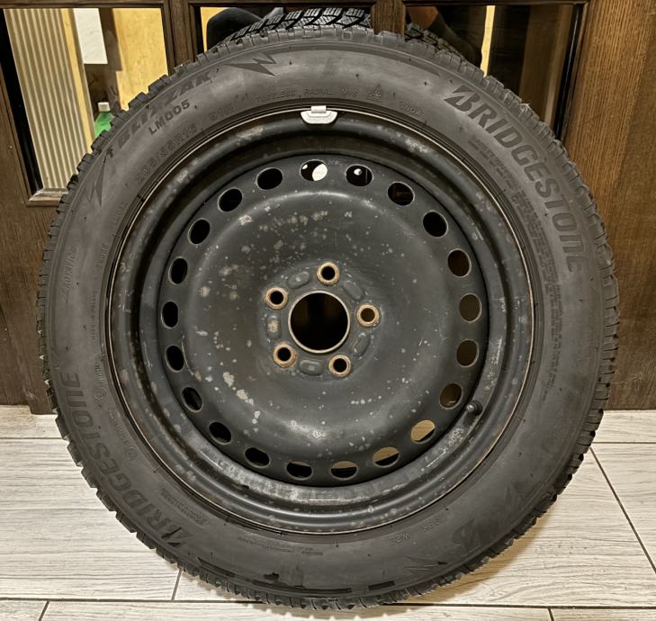 Zimskenevmatike Bridgestone Blizzak LM005 205/55/16 8mm profila FORD