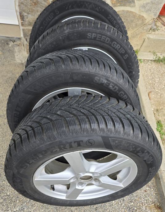 ZIMSKI KOMPLET Z PLATIŠČI IN ZIMSKIMI GUMAMI 8mm 205 / 65  R16